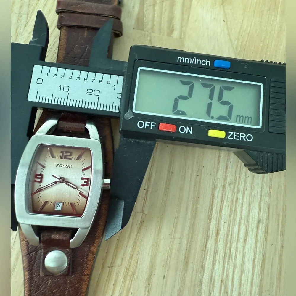 Fossil ladies retro brown barrel shaped brown leather watch NEW BATTERY